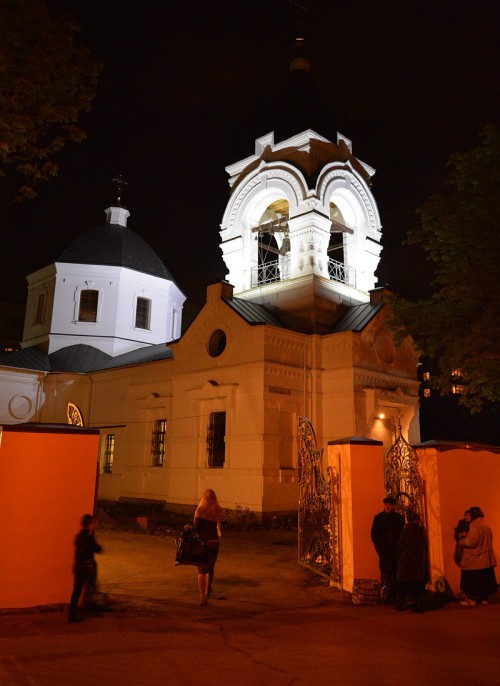 Крестовоздвиженская церковь, ж/м Коммунар, Днепропетровск